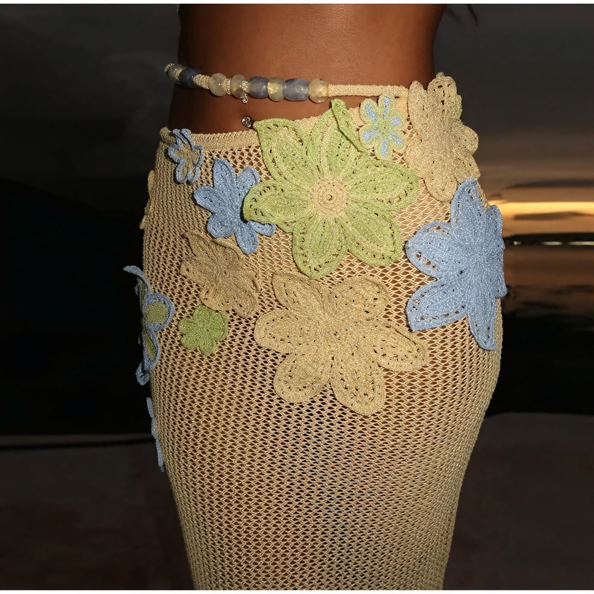 Frauen Häkel Zweiteiler – Blumenapplikationen, Handgefertigt, Sommerlich-83755-4d819255-0530-4dc2-87b1-3d32d09d21e2