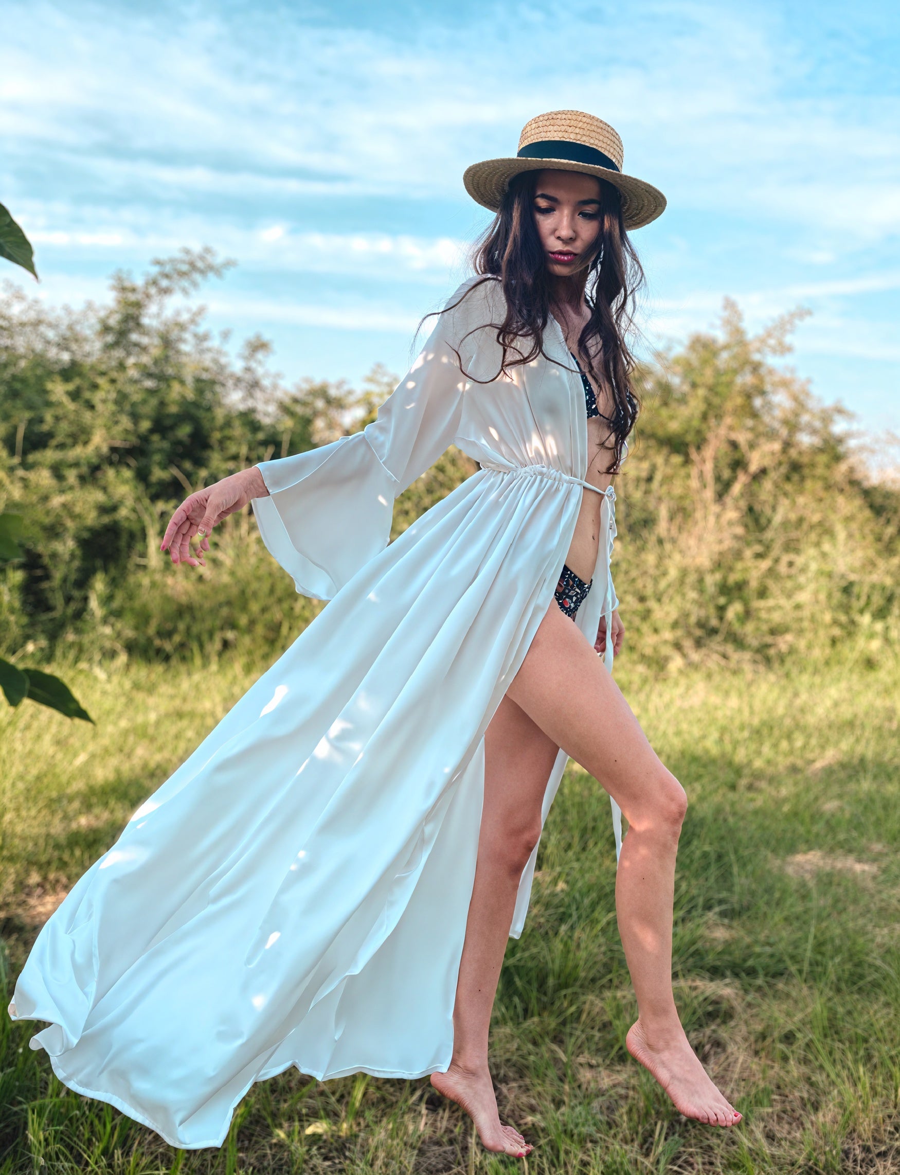 Damen Maxi-Kleid – V-Ausschnitt, Lange Ärmel, Bindegürtel, Fließend-83779-821f39a8-0685-430b-9c39-ebb97ae52920