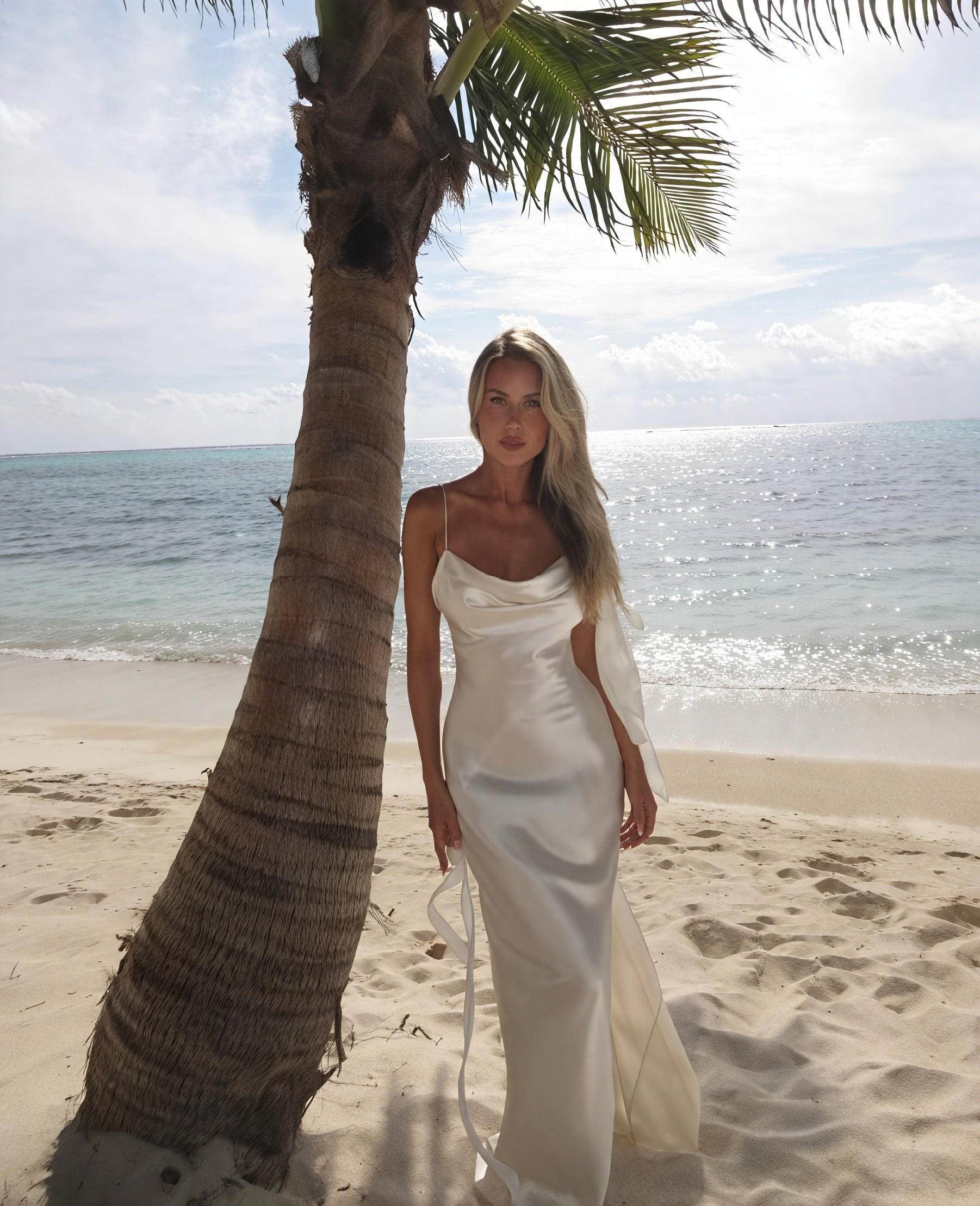 Damen Satin Maxikleid – Wasserfallausschnitt, Spaghettiträger, bodenlang-83831-1afeb64d-1d31-4f11-9df4-cc300bb6f330