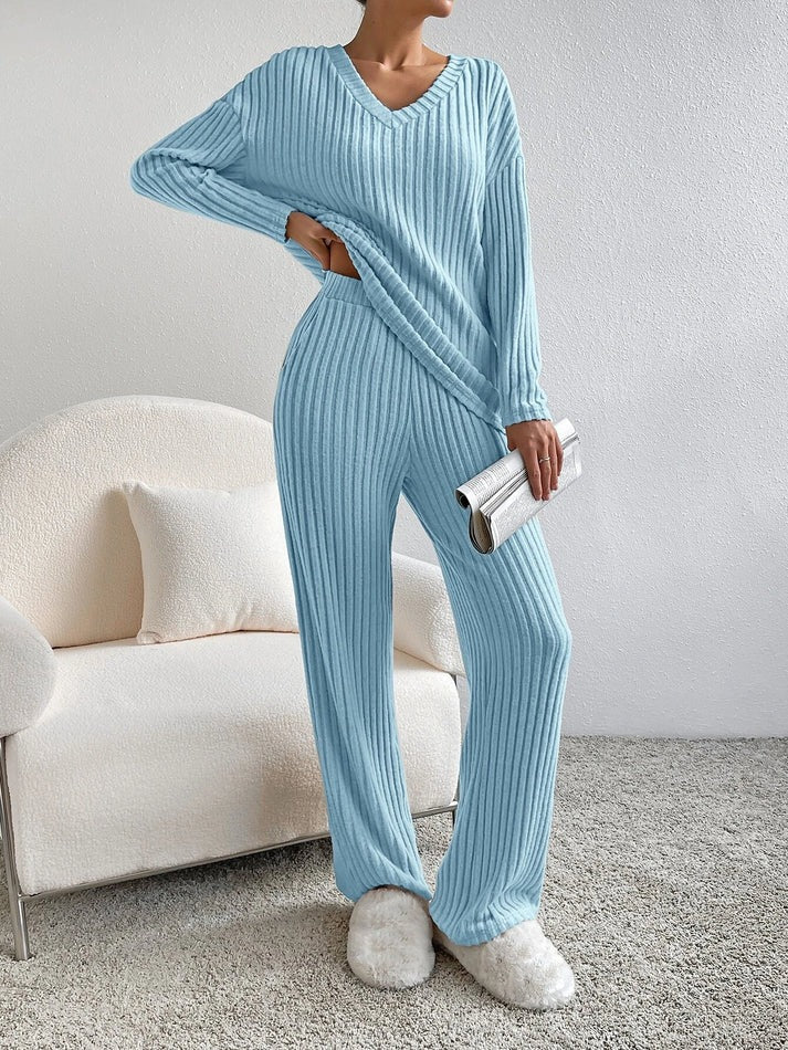 Geripptes Loungewear-Set mit weitem Bein