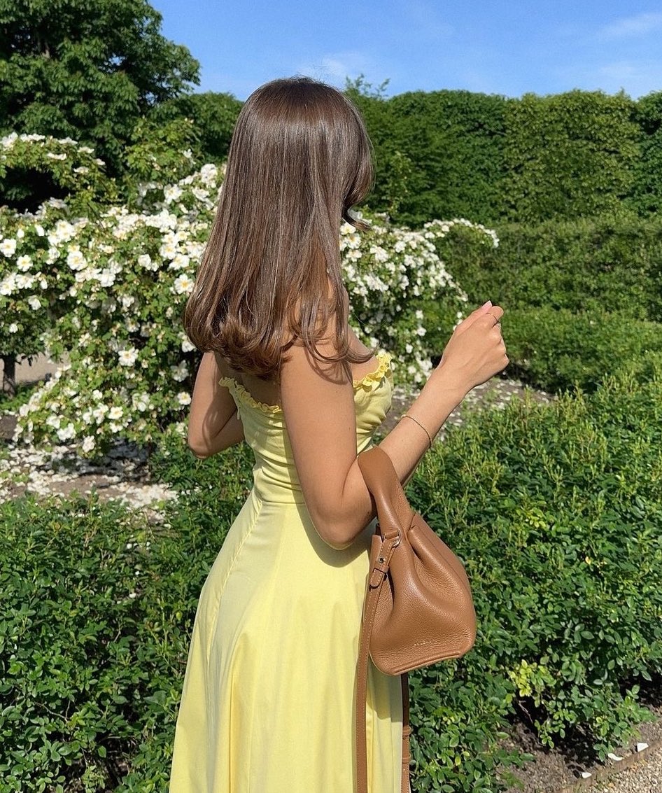 Sommerliches Kleid mit A-Linien-Schnitt