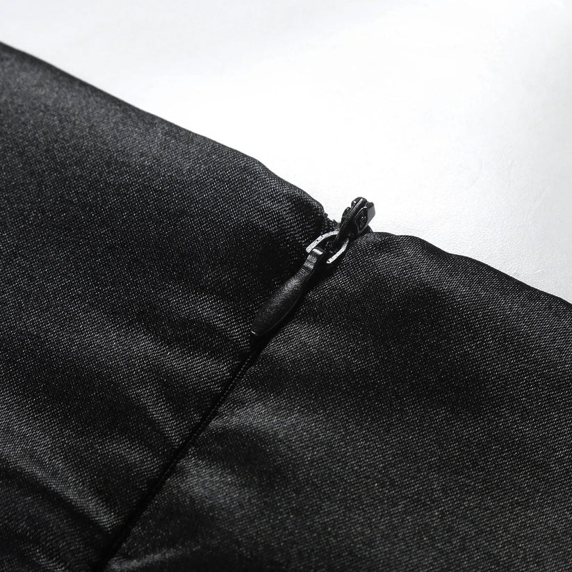 Elegantes Abendkleid mit fließendem Design