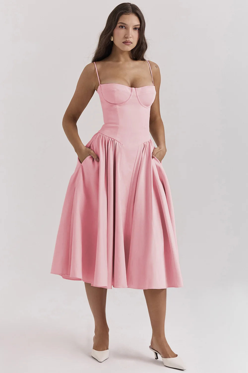 Damen Midi-Kleid mit Spaghettiträgern, plissiertem Rock und Taschen – Elegant-83506-a84c6a0a-a4b6-466e-8f59-98e799bebe56