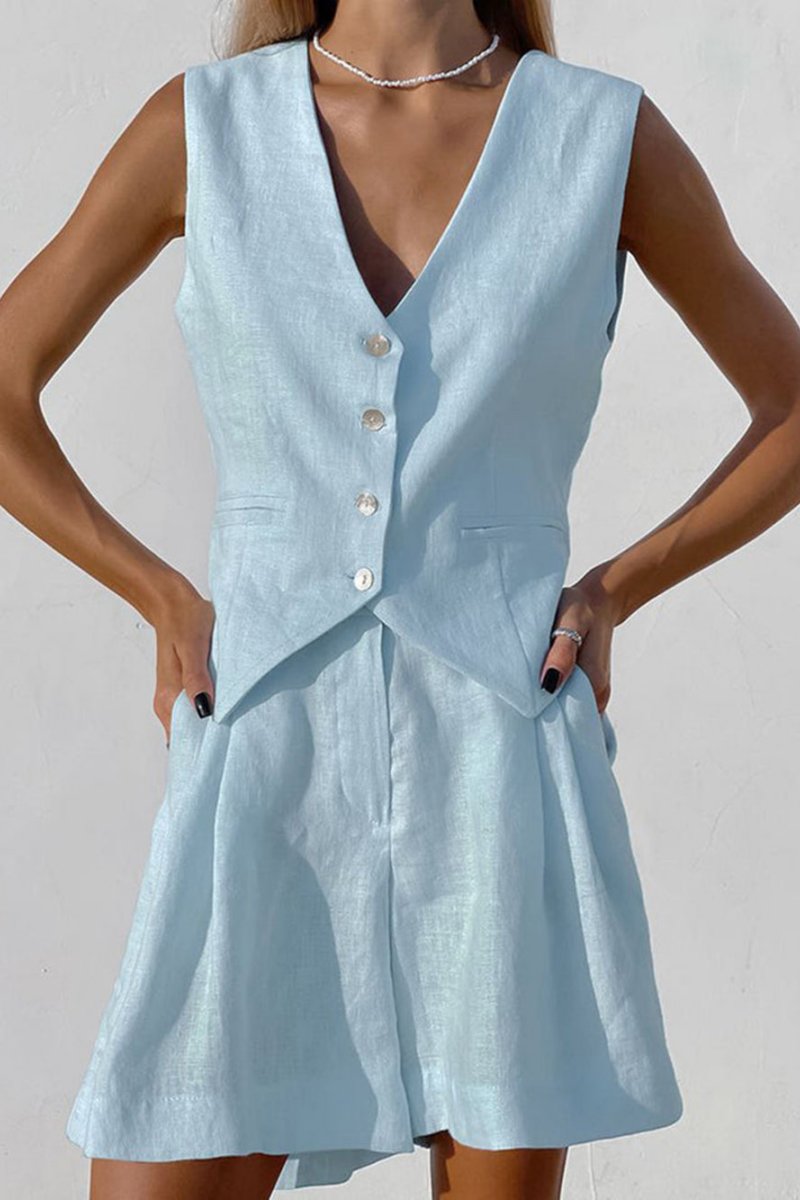 Sommerlicher Hosenanzug mit Weste