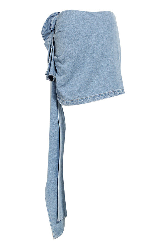 Asymmetrischer Minirock mit Blumenapplikation