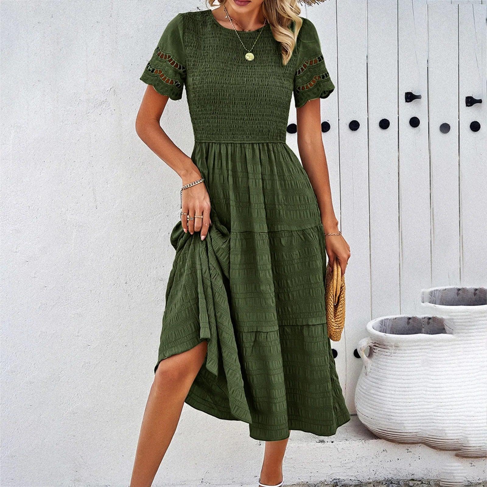 Damen Kleid mit Smock-Oberteil, kurzen Ärmeln, Lochstickerei & Stufenrock-81836-d66e1171-4d59-4fc1-8d4e-6d22a96822b0