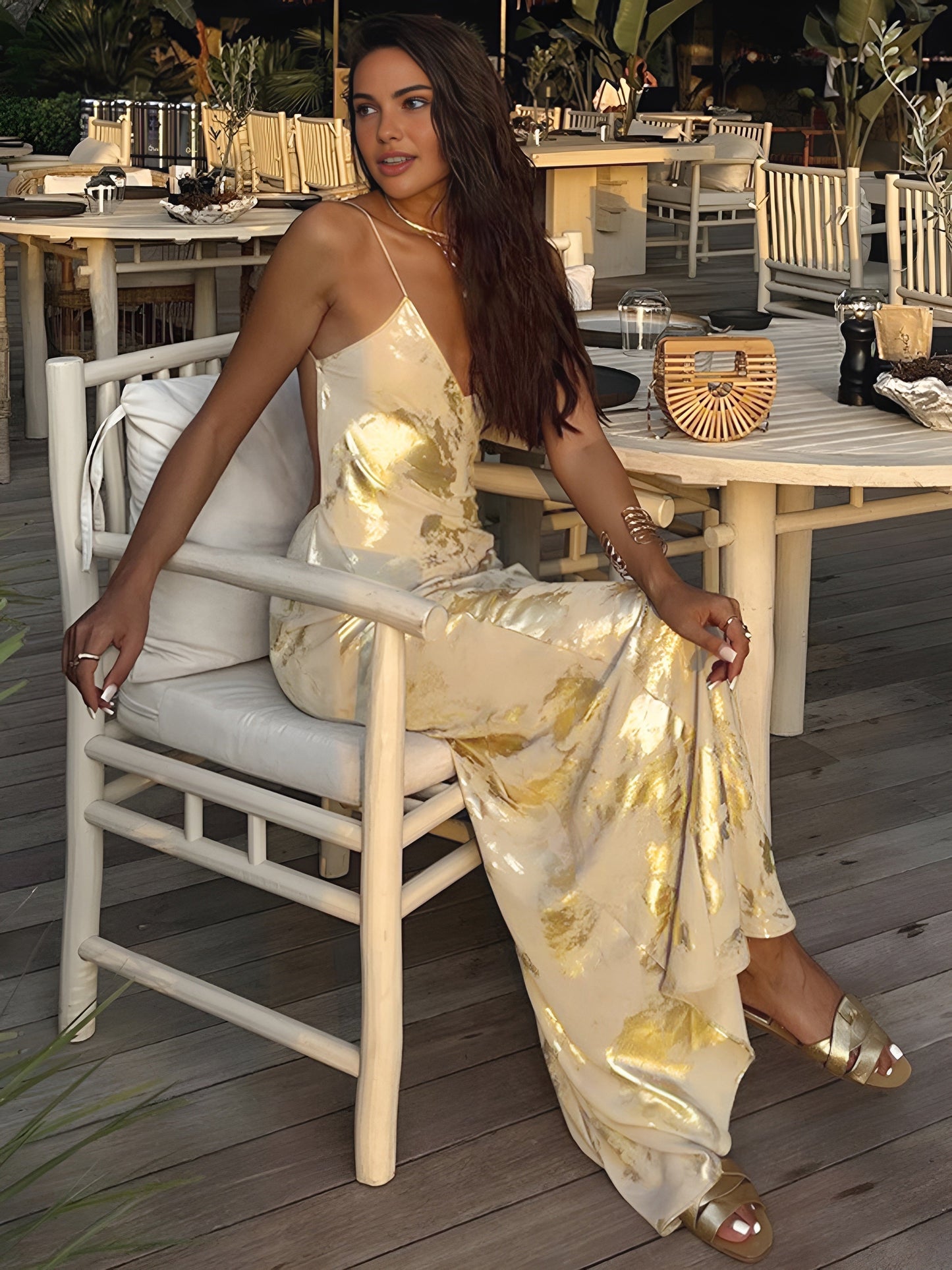 Fließendes Kleid mit zarten Trägern