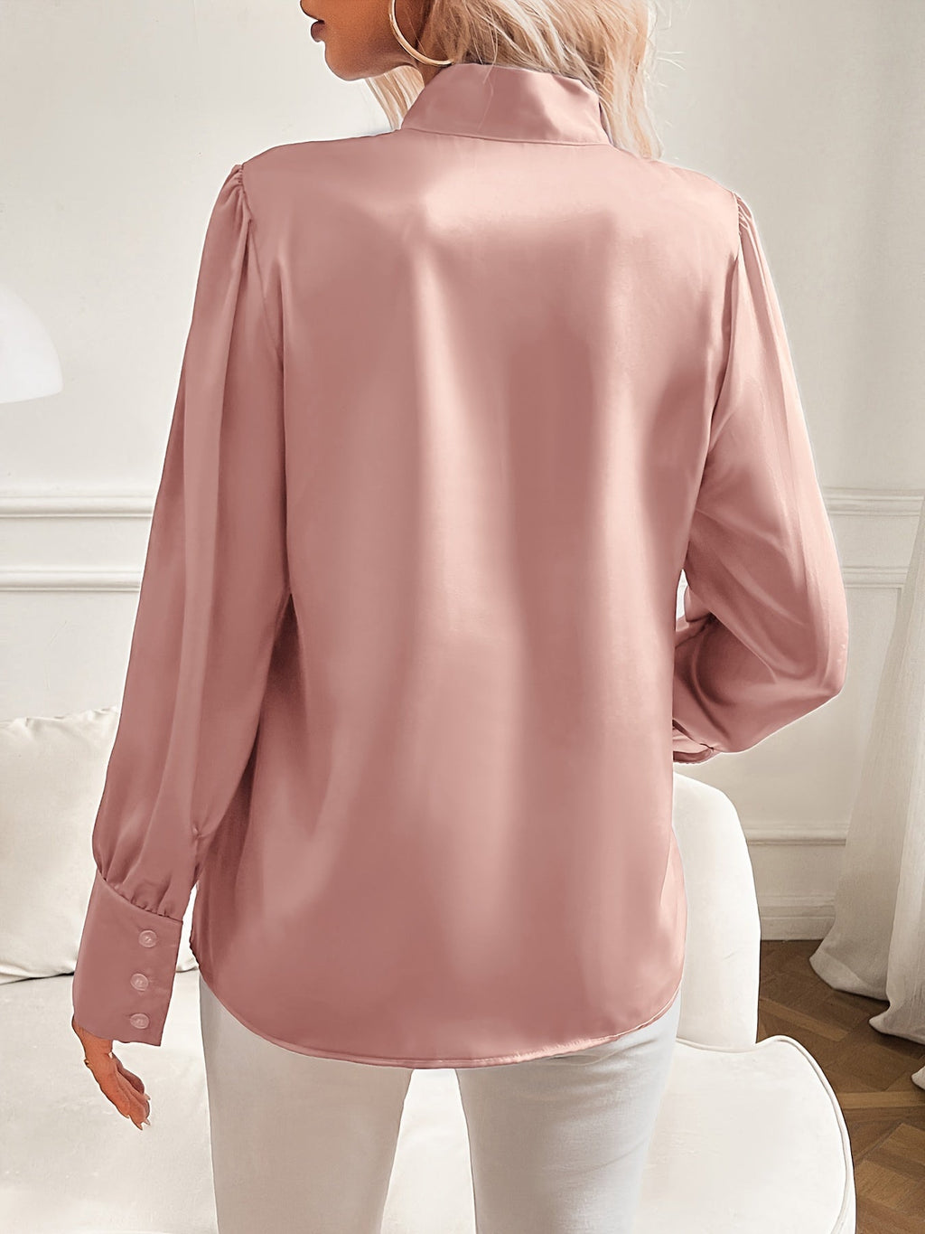 Elegante Bluse mit Schleifendetail