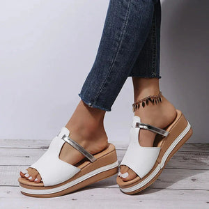 Moderne Plattform Sandalen für den Sommer