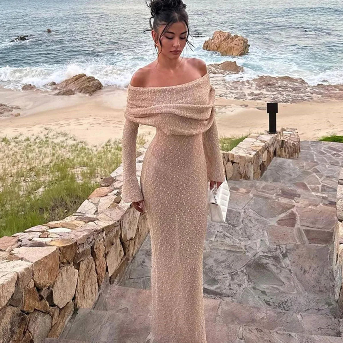 Schimmerndes Elegantes Kleid mit Off-Shoulder