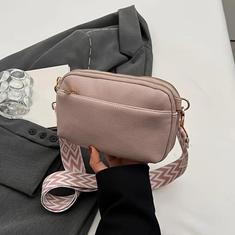 Moderne Crossbody Handtasche mit Musterriemen