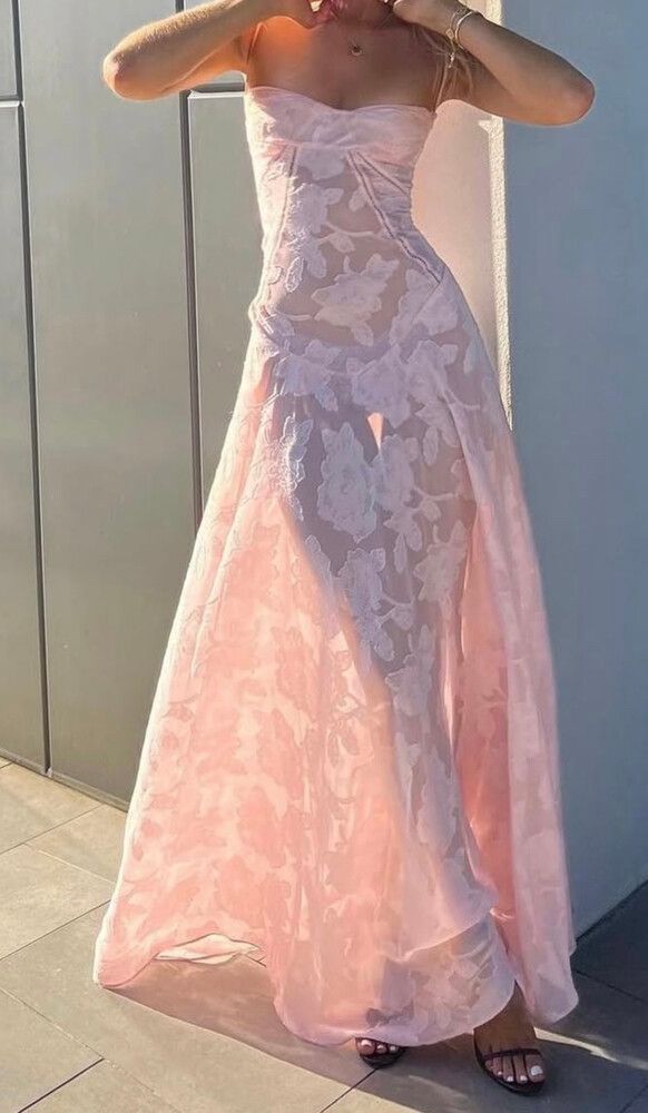 Anmutiges Kleid für unvergessliche Momente